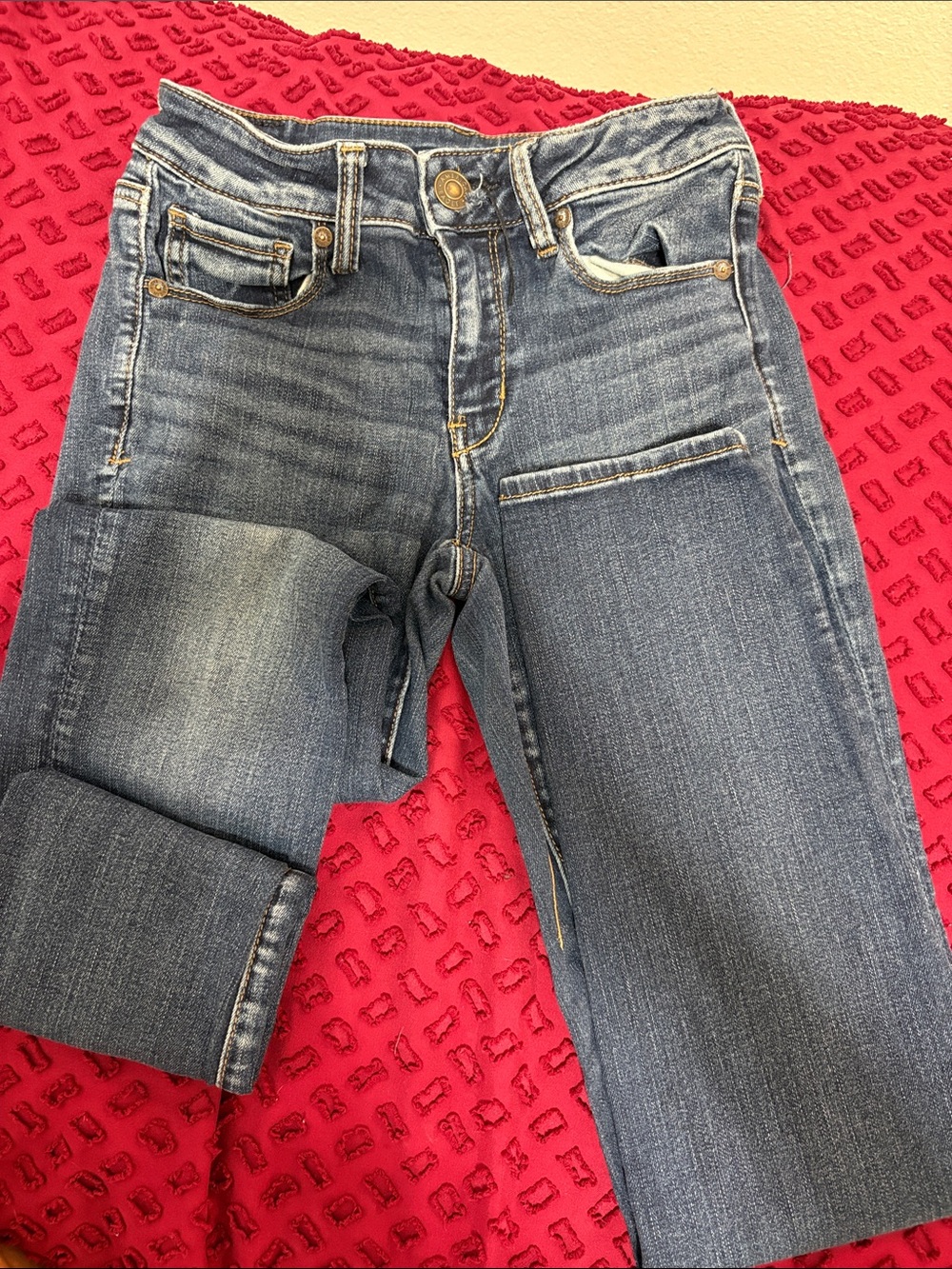 American Eagle Outfitters Cropped Blue Denim Jeans